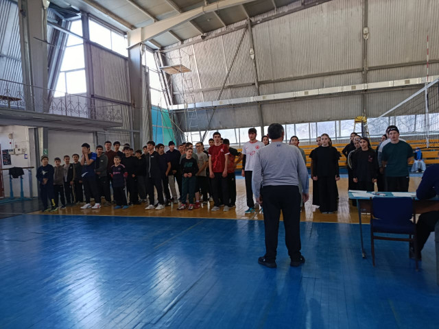 Волейбольный турнир среди дворовых команд в с. Мехельта Волейбольный турнир среди дворовых команд в с. Мехельта